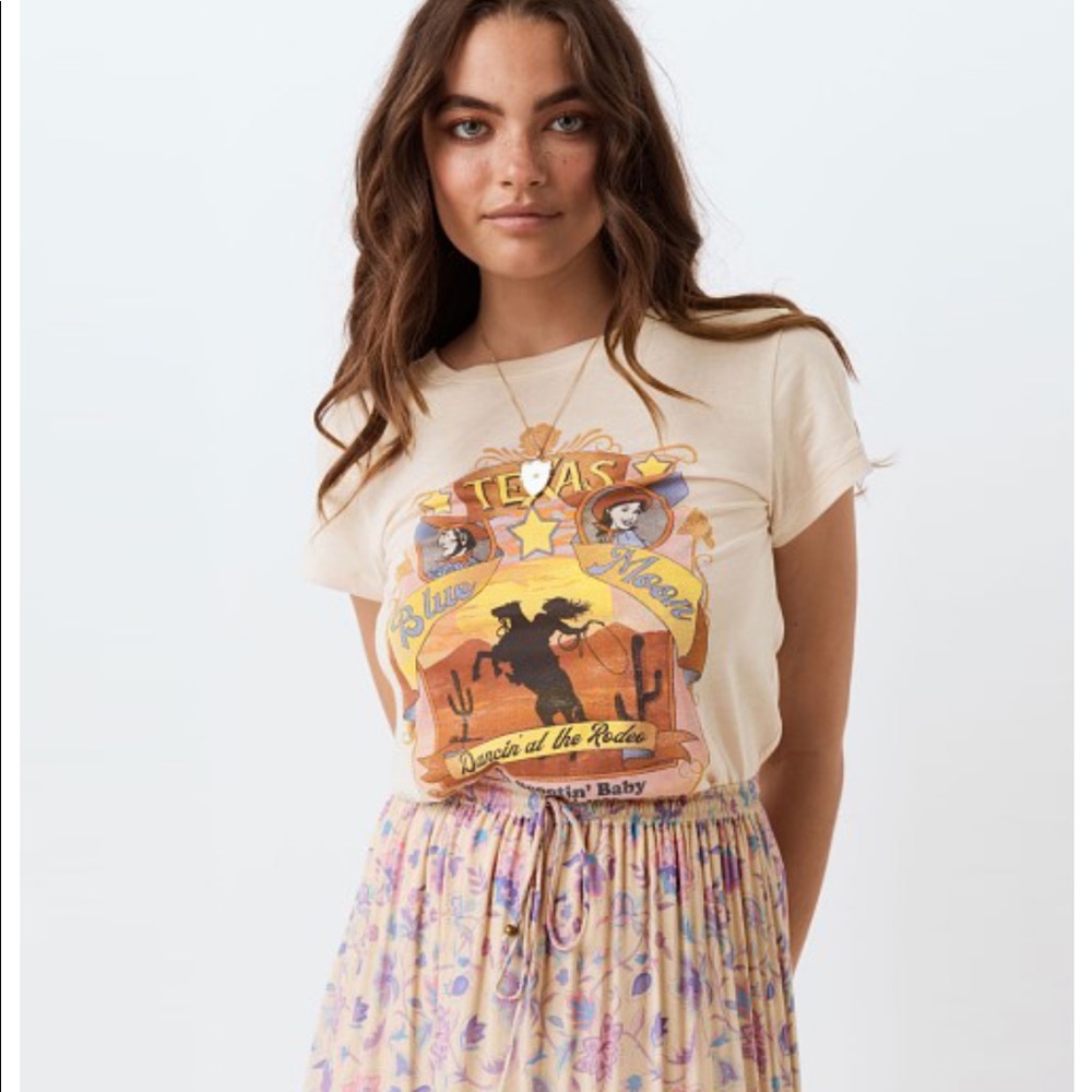 Spell & the gypsy Texan tee
